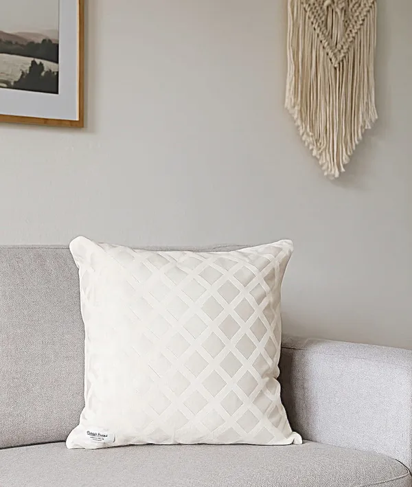 White_Velvet_Pillow_Cover_(H_17_X_W_17_In)