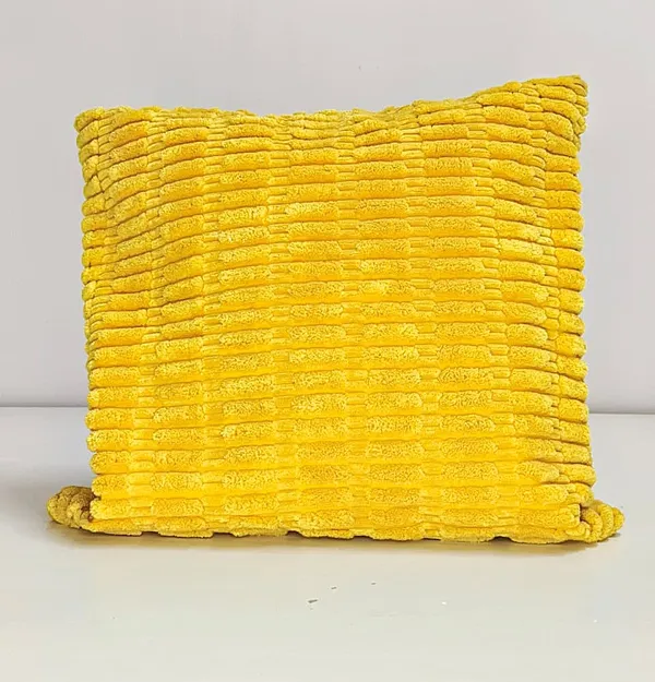 Yellow_Polyester_&_Cotton_Pillow_Cover_(H_17_X_W_17_In)