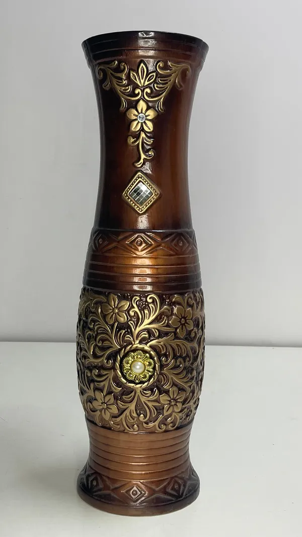 Brown_Ceramic_Premium_Vase_For_Home_Decor_(H_24_X_W_6_In)