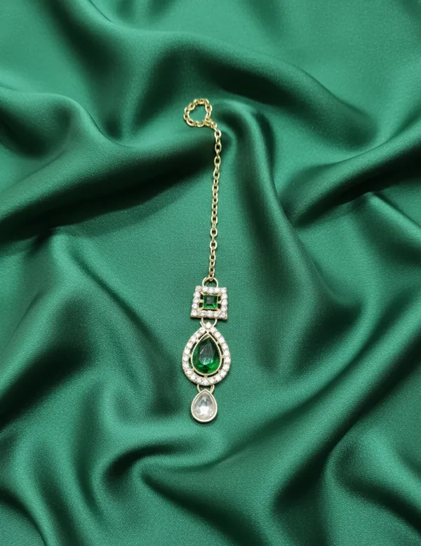 Green_stone_luxury_necklace_set_For_Women