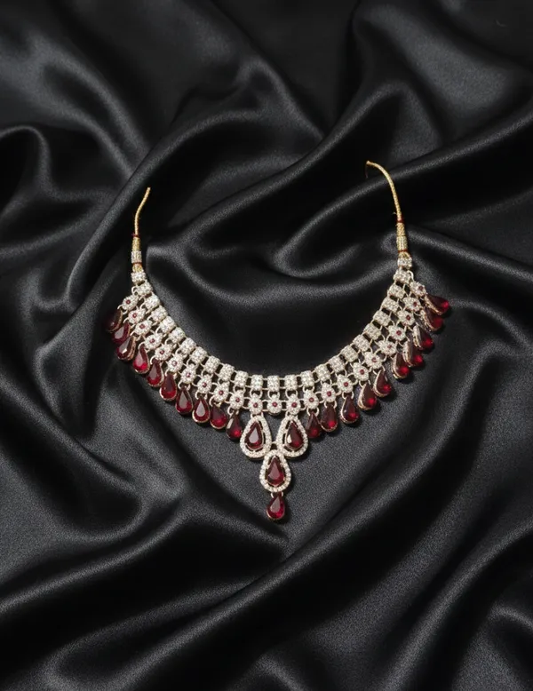 Red_Luxury_Elegant_Necklace_For_Women