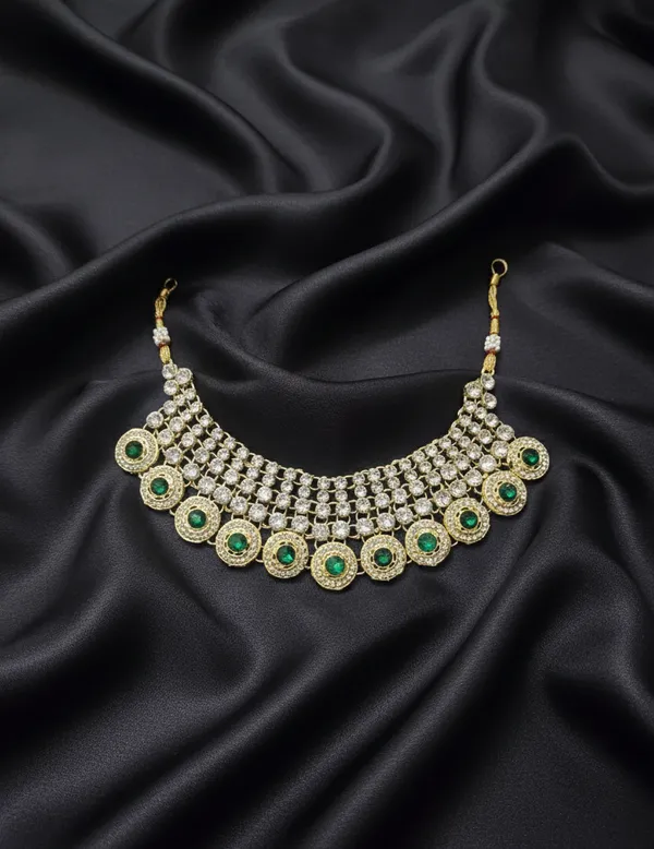 Green_royal_solitaire_necklace_set_For_Women