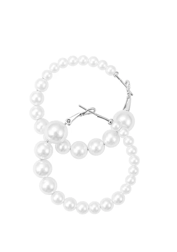 White_Classic_Pearl_Hoop_Earrings_For_Women