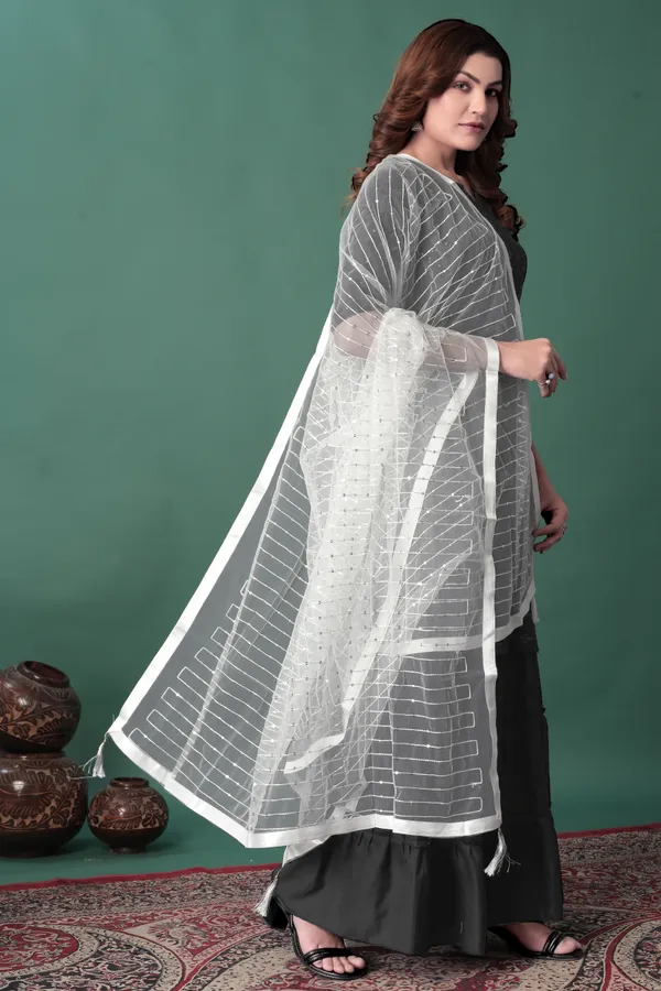 White_Classic_Grace_Lightweight_Dupatta_For_Women