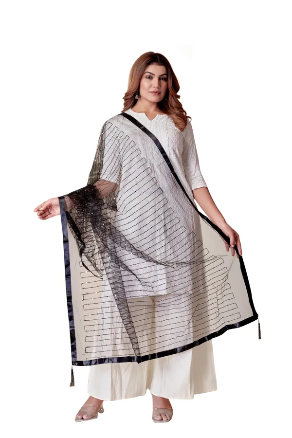 Black_Classic_Grace_Lightweight_Dupatta_For_Women