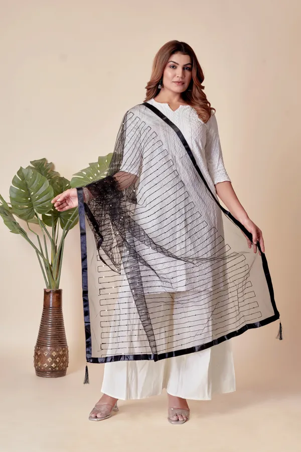 Black_Classic_Grace_Lightweight_Dupatta_For_Women