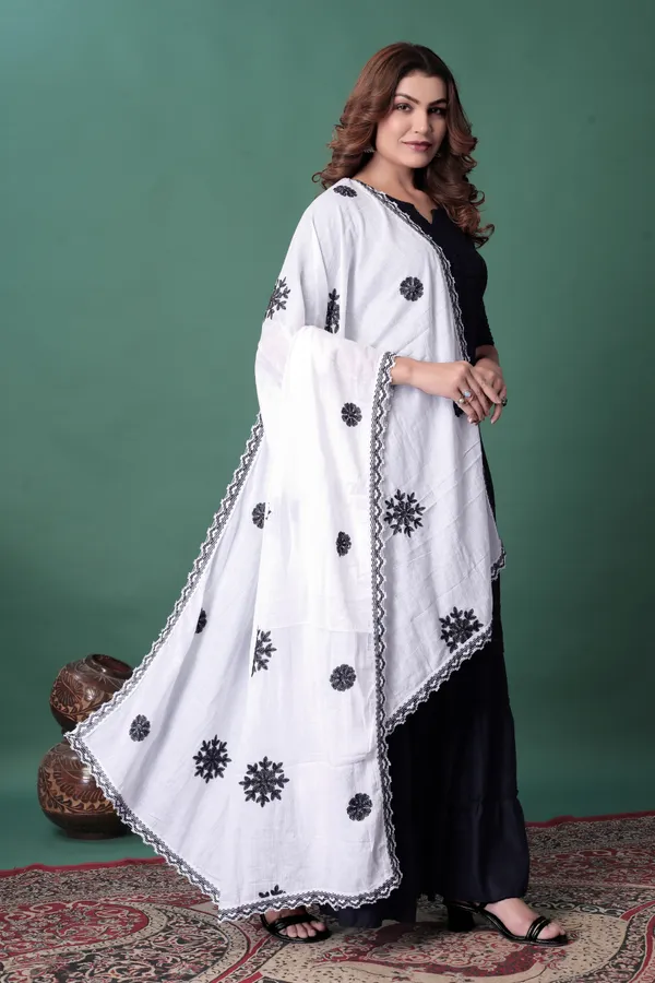 White_Loomstyle_Cotton_Dupatta_For_Women