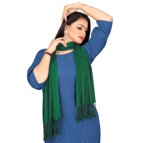 Green_Elegant_Drape_Premium_Stole_For_Women