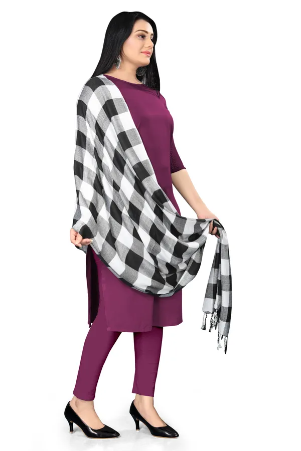 Black_&_White_Check_Soft_Mist_Casual_Wear_Scarf_For_Women