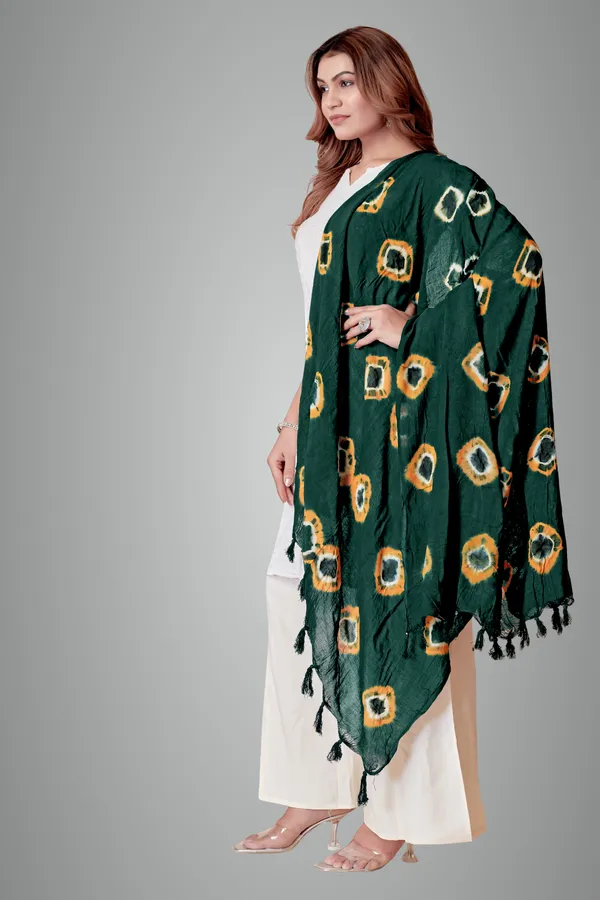 Green_Cotton_Bandhani_Circle_Ethnic_Dupatta_For_Women
