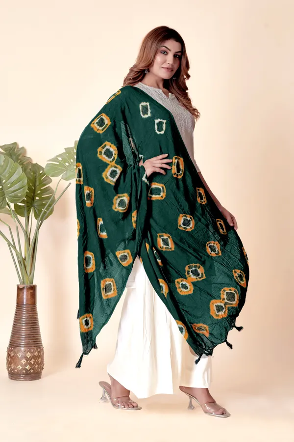 Green_Cotton_Bandhani_Circle_Ethnic_Dupatta_For_Women