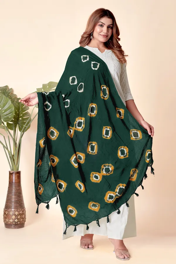 Green_Cotton_Bandhani_Circle_Ethnic_Dupatta_For_Women
