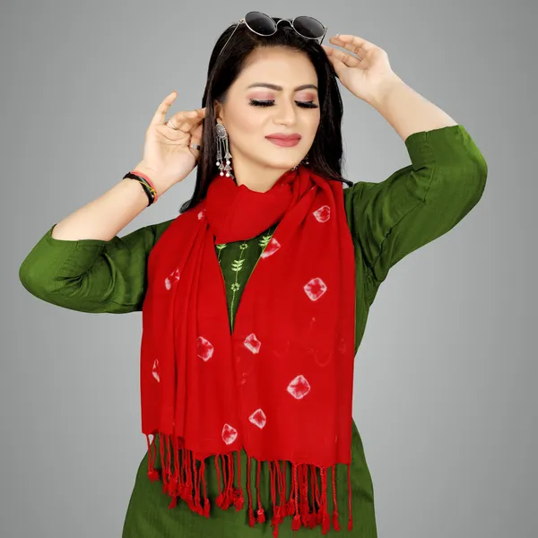 Red_Breeze_Soft_Everyday_Scarf_For_Women