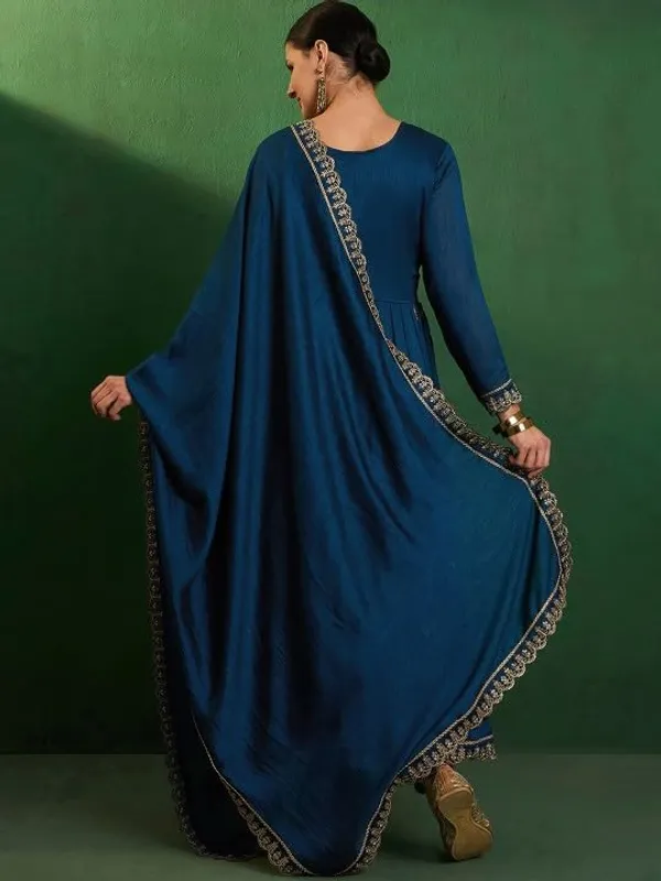 Morpich_Cp_Vichitra_Premium_&_Elegant_Round_Neck_A-Line_Knee_Length_Kurta_Set_With_Dupatta_For_Women