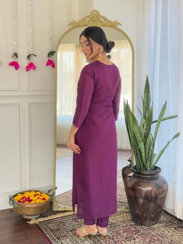 Wine_Chanderi_Viscose_Premium_&_Elegant_Round_Neck_A-Line_Ankle_Length_Kurta_Set_With_Dupatta_For_Women