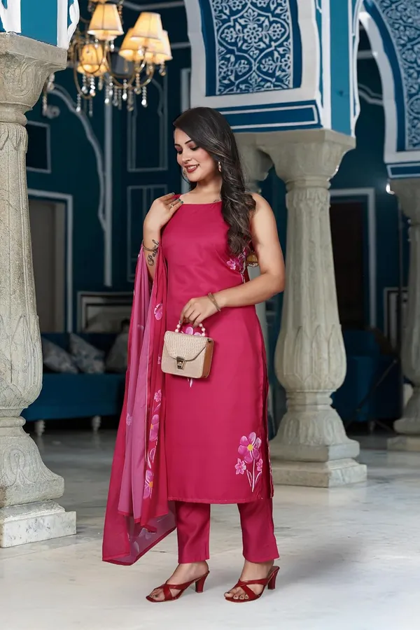 Rani_Viscose_French_Crepe_Premium_&_Elegant_Round_Neck_A-Line_Knee_Length_Kurta_Set_With_Dupatta_For_Women