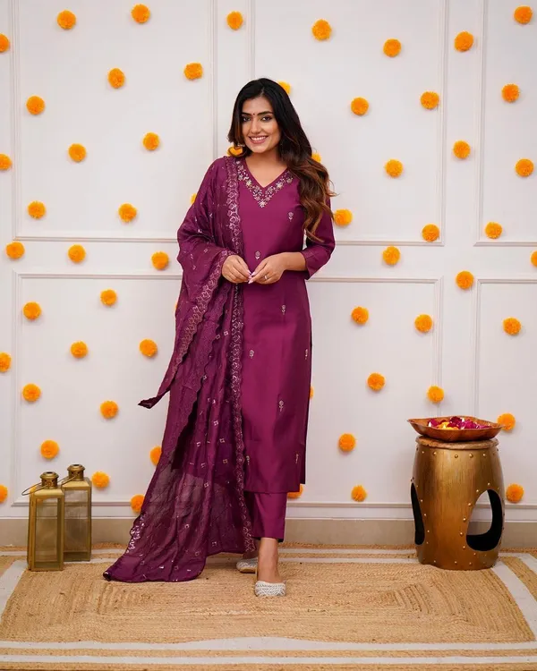 Purple_Viscose_Chanderi_Premium_&_Elegant_V_Neck_A-Line_Knee_Length_Kurta_Set_With_Dupatta_For_Women