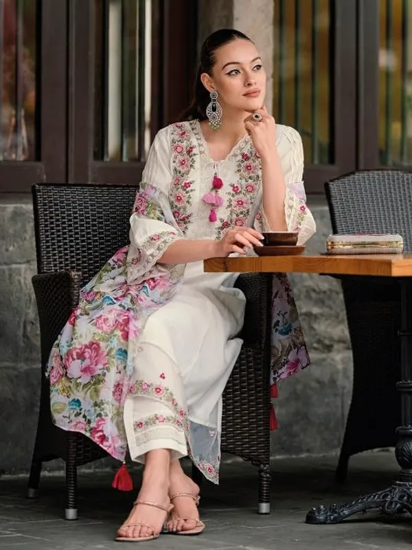 White_Chanderi_Premium_&_Elegant_A-Line_Knee_Length_Kurta_Set_With_Dupatta_For_Women