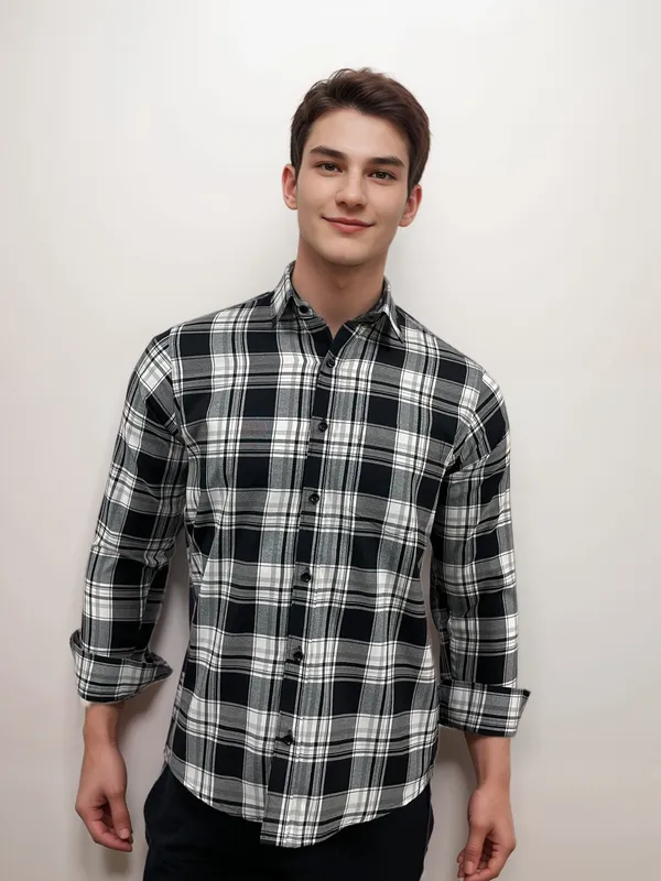 Black_&_White_Classic_Checked_Warm_Winter_Rich_Shirt_For_Men