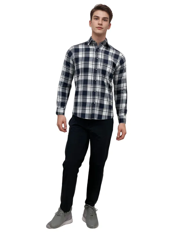 Blue_&_White_Classic_Checked_Cotton_Rich_Shirt_For_Men
