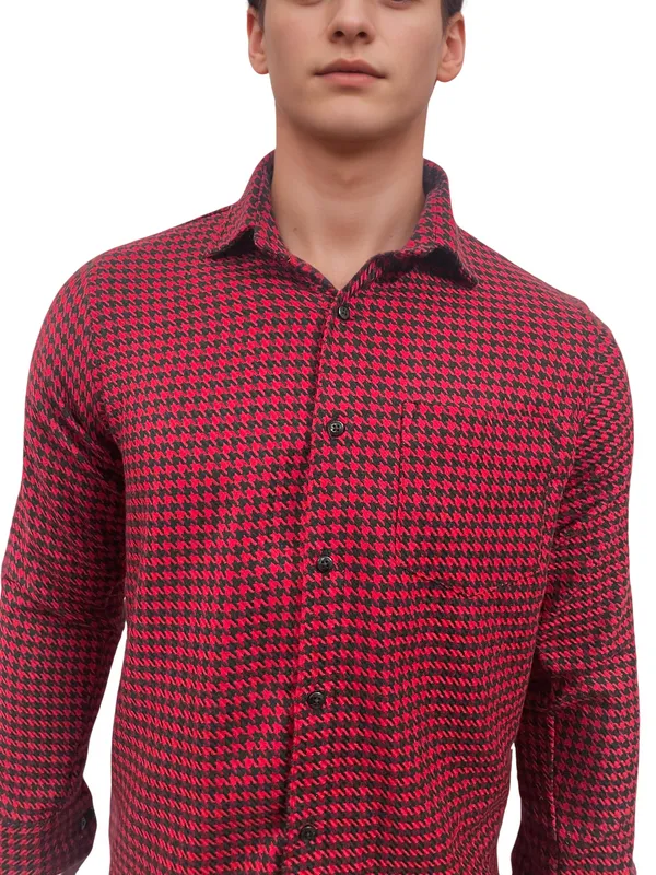 Crimson_Red_And_Black_Houndstooth_Warm_Winter_Casual_Shirt_For_Men