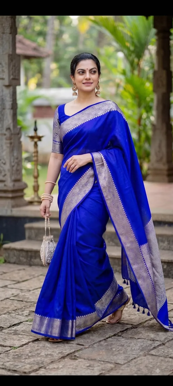 Royal_Blue_Silk_Saree_with_Silver_Zari_Border_&_Traditional_Woven_Detailing