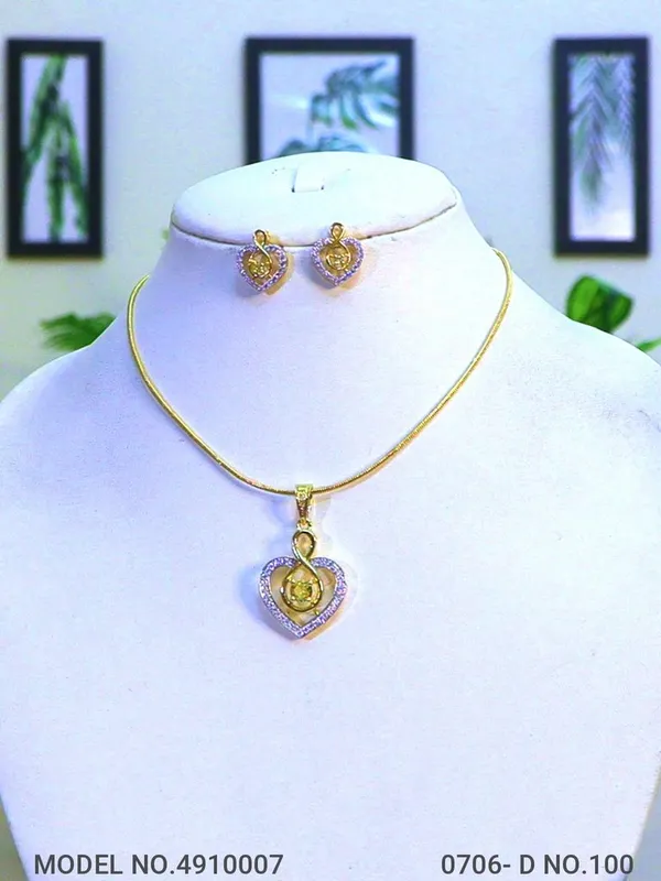 Yellow_Traditional_Cz_Pendant_For_Women