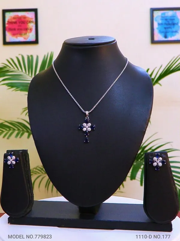 Silver_Plating_Blue_Stone_Traditional_Cz_Pendant_For_Women
