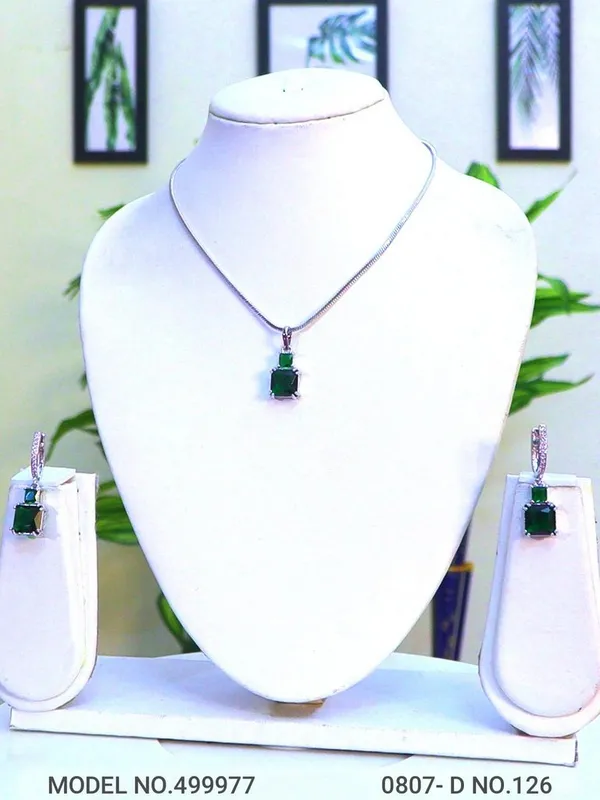 Silver_Plating_Green_Stone_Traditional_Cz_Pendant_For_Women
