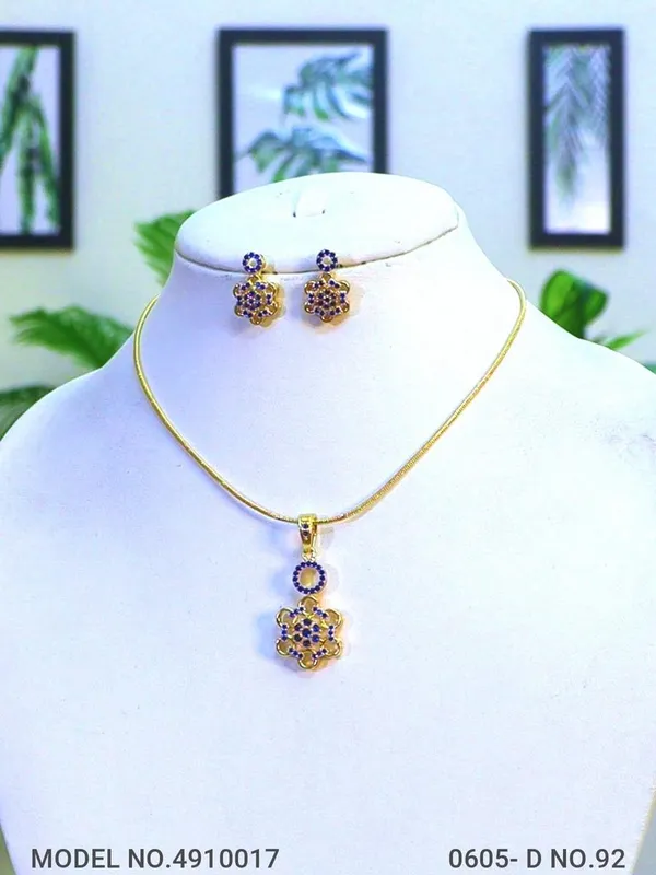 Blue_Stone_Traditional_Cz_Pendant_For_Women