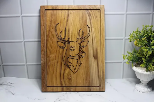 Brown_Teak_Wood_Cutting_Board_With_Natural_Finish