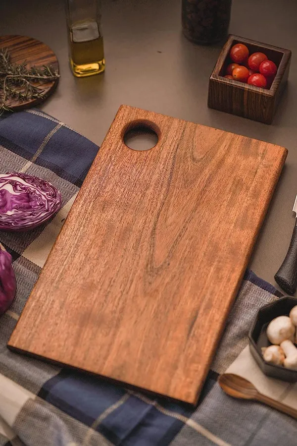 Brown_Premium_Acacia_Wood_Chopping_Board_For_Kitchen_100%_Antibacterial_15X9Inch