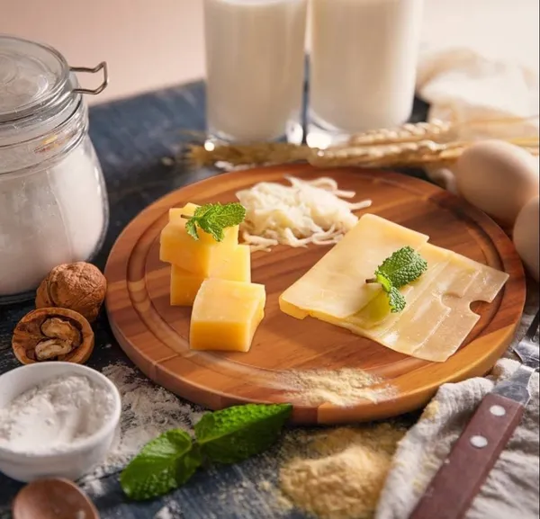 Brown_Acacia_Chopping_Board,_Vegetables_Cutting_Board,_Pizza_Serving_Platter,_Cheese_Board,_Meat_Cutting_Board