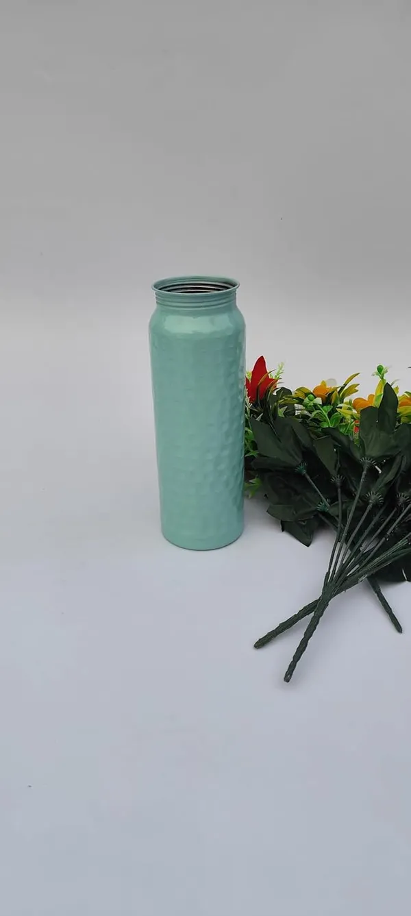 Light_Blue_Metal_Flower_Vase_For_Living_Room_Aesthetic_Flower_Pot_With_Sleek_Design_Vintage_Flower_Vase_For_Home_Decor_Perfect_For_Table_Centerpiece_And_Bedroom