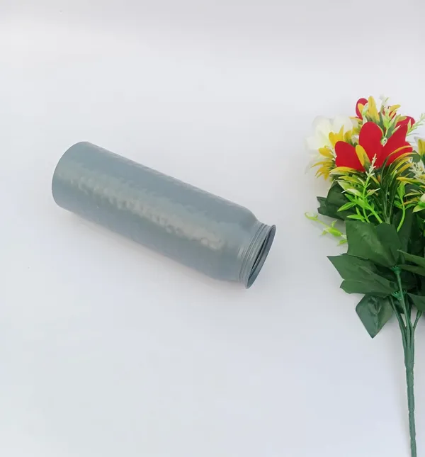 Grey_Metal_Flower_Vase_For_Living_Room_Aesthetic_Flower_Pot_With_Sleek_Design_Vintage_Flower_Vase_For_Home_Decor_Perfect_For_Table_Centerpiece_And_Bedroom_|_Pack_of_4