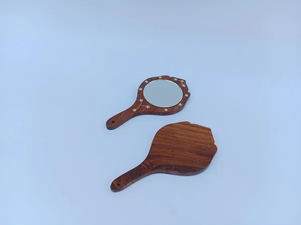 Brown_Wooden_Hand_Mirror_With_Brass_Star_Inlay,_Round_Vanity_Mirror_For_Makeup,_Handcrafted_Handle,_Round_Mirror_For_Travel,Hand_Bag_Mirror_For_Women,_Girls_And_Boys.