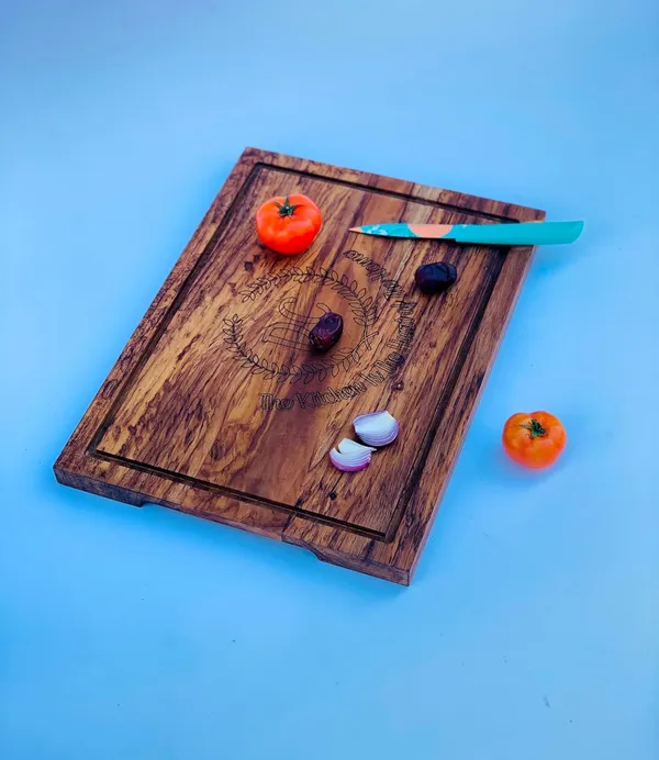 Beige_Wooden_Chopping_Board_With_Juice_Groove_Non-Slip_Wooden_Cutting_Board_For_Kitchen_Anti-Microbial,_Fruits,_Cheese_&_Vegetable_Cutter_Board_With_41X30X3_Cm