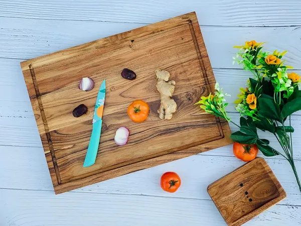 Beige_Wooden_Chopping_Board_With_Juice_Groove_Non-Slip_Wooden_Cutting_Board_For_Kitchen_Anti-Microbial,_Ideal_For_Veggies,_Cheese_&_Fruits_?_41X30X3Cm