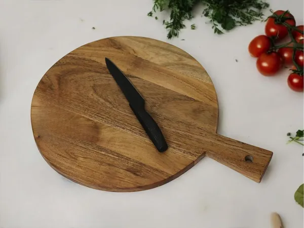 Beige_Round_Acacia_Wooden_Chopping_Board_40X30Cm_With_Handle_Durable_Wooden_Cutting_Board_For_Kitchen_Vegetables,_Fruits,_Meat_And_More