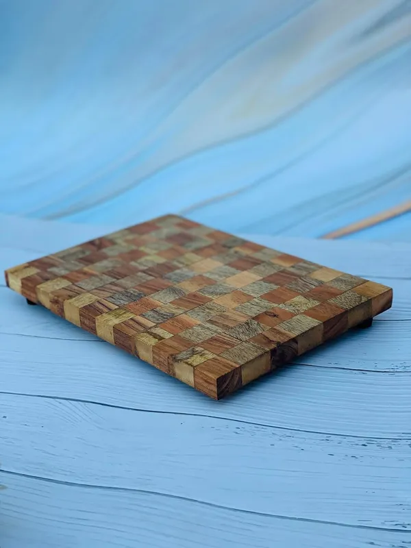 Brown_Wooden_Chopping_Board_With_Checkered_Pattern,_Kitchen_Vegitable_Acacia_Wood_Board_End_Grain._Serving_Platter_For_Kitchen_And_Office,_Home,_Hotel,_Meat_Cutting_Board