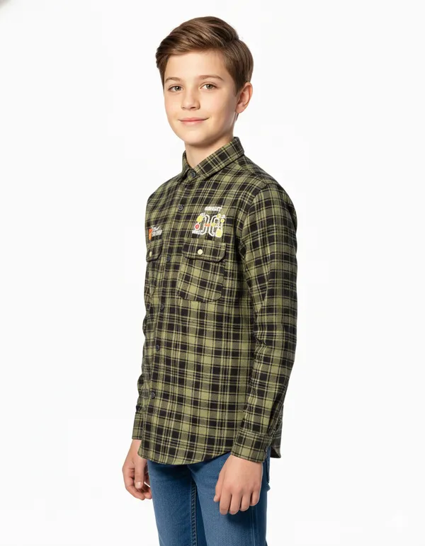 Boys_Slim_Fit_Checked_Spread_Collar_Casual_Shirt