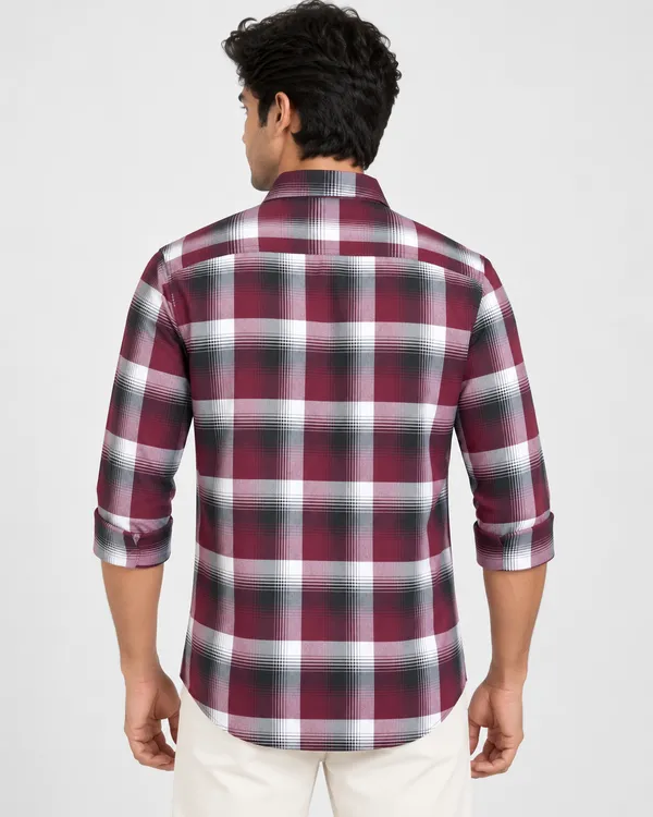 Maroon_Black__Checks