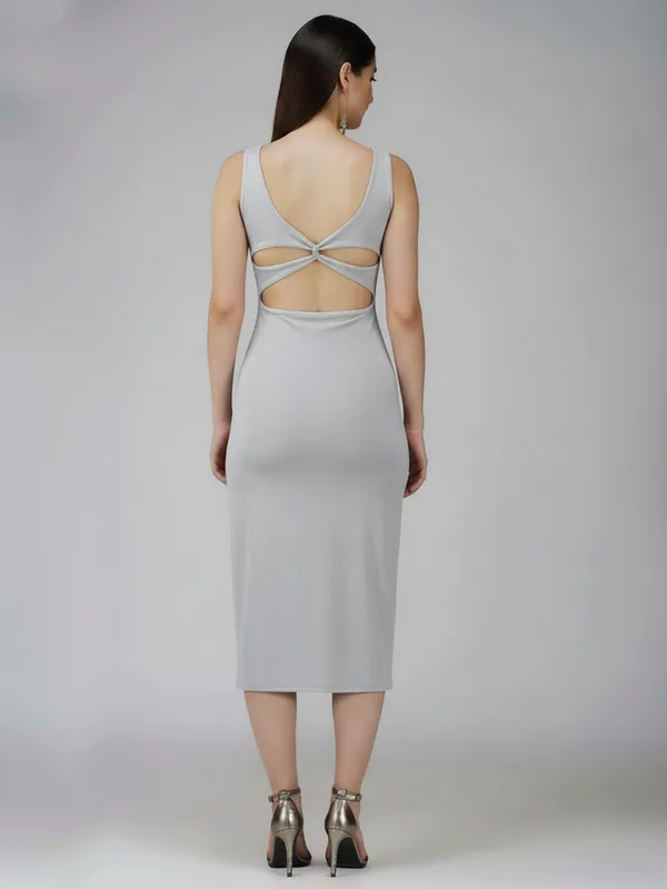 Grey_Sleeveless_Bodycon_Midi_Dress_With_Strappy_Open_Back_For_Women|_Model_Height_5.8inch_,_Fabric_All_Way_Stretchable