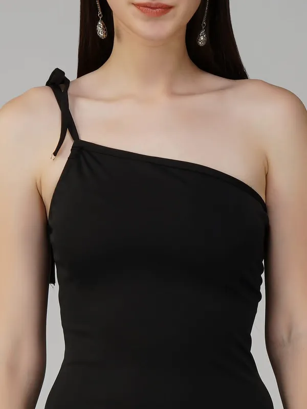Black_Trendy_Cocktail_Party_Dress_For_Women|_Model_Height_5.8inch_,_Fabric_All_Way_Stretchable