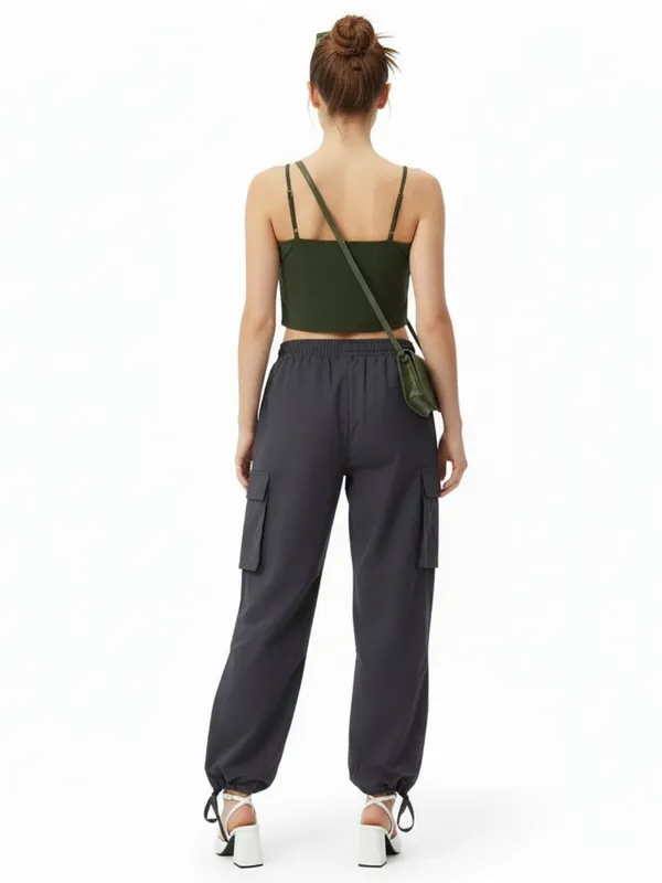Black_Cargo_Pants_Trendy_Utility_Fit_for_Women|_Model_Height_5.8inch_,_Fabric_All_Way_Stretchable