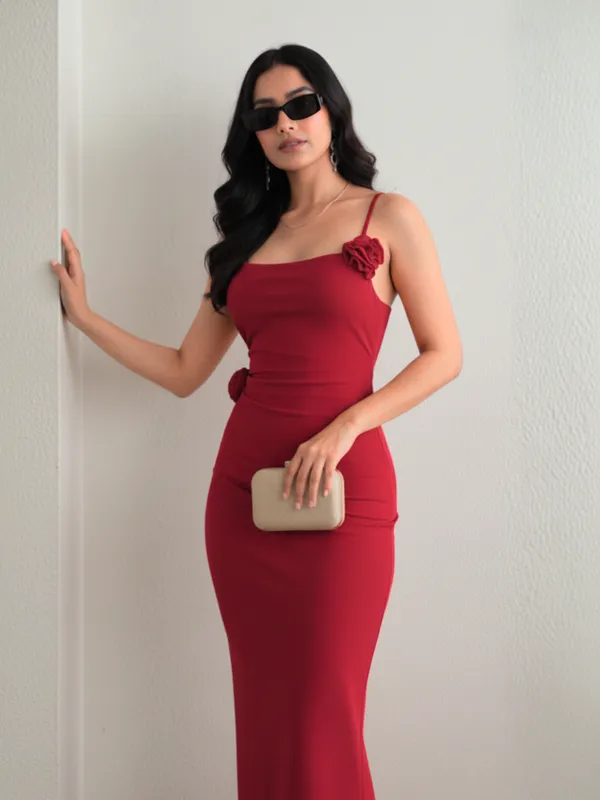 Red_Floral_Accent_Strappy_Back_Maxi_Dress_For_Women|_Model_Height_5.8inch_,_Fabric_All_Way_Stretchable
