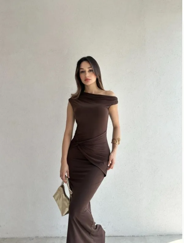 Ekeshwara_Asymmetric_Ruched_Maxi_Dress_–_Espresso_Brown|_Model_Height_5.8inch_,_Fabric_All_Way_Stretchable