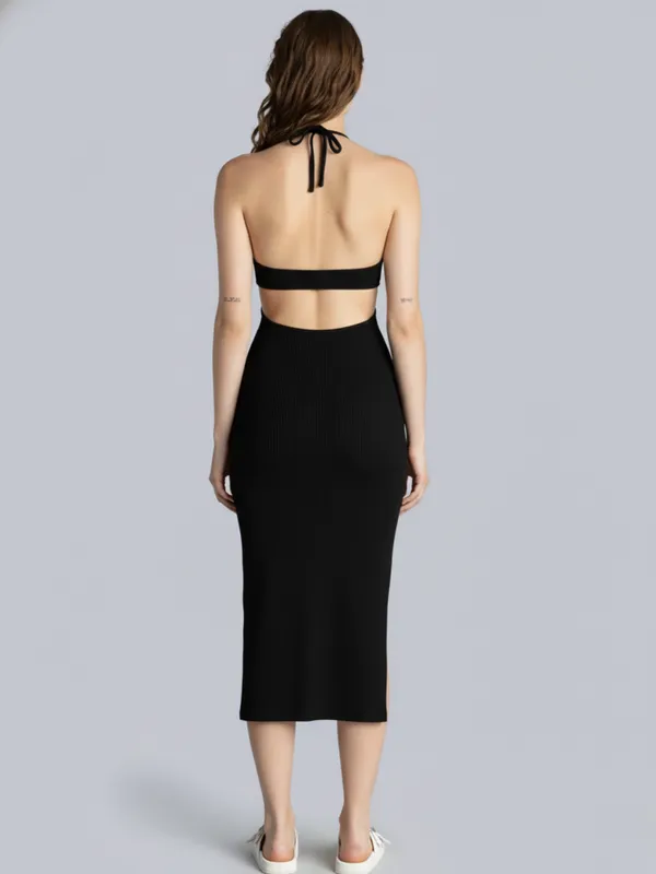 Ekeshwara_Black_Halter_Ring_Cut-Out_Bodycon_Midi_Dress|_Model_Height_5.8inch_,_Fabric_All_Way_Stretchable