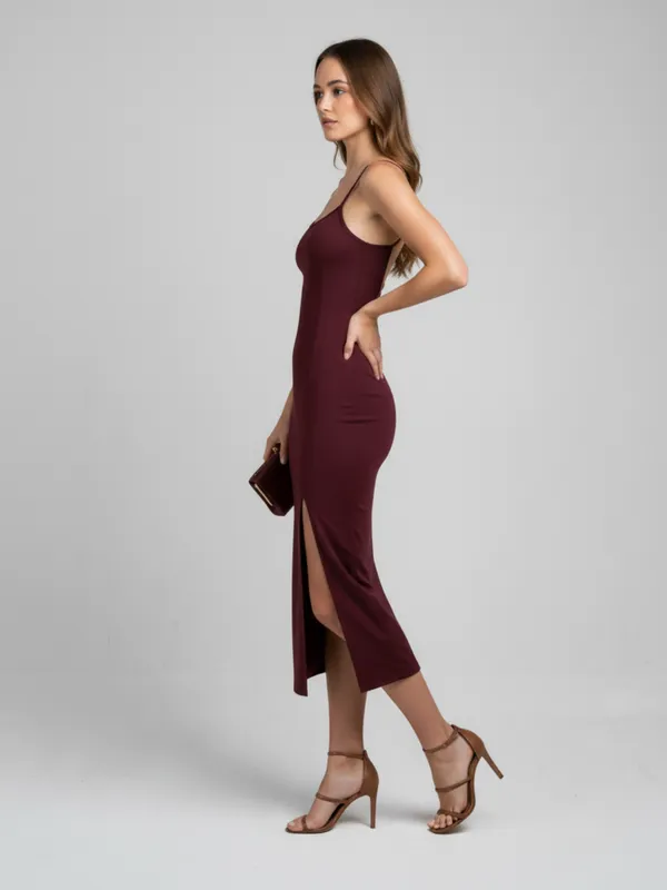 Ekeshwara_Crimson_Desire_Backless_Bodycon_Dress_with_Side_Slit_&_Lace-Up_Detail|_Model_Height_5.8inch_,_Fabric_All_Way_Stretchable