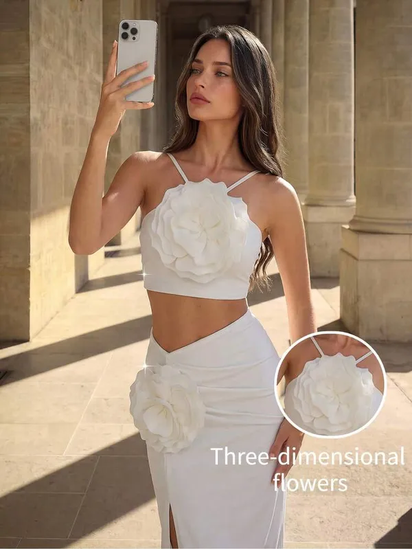 Ekeshwara_Ivory_Blossom_Co-Ord_Set|_Model_Height_5.8inch_,_Fabric_All_Way_Stretchable